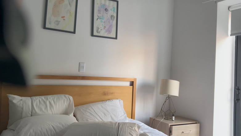 Andres Acosta: Bastidores com Peituda Negra MILF, Alicia MILF