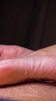 19 Y.o. Dude Became Foot Fetishist After One Night with This Girl
