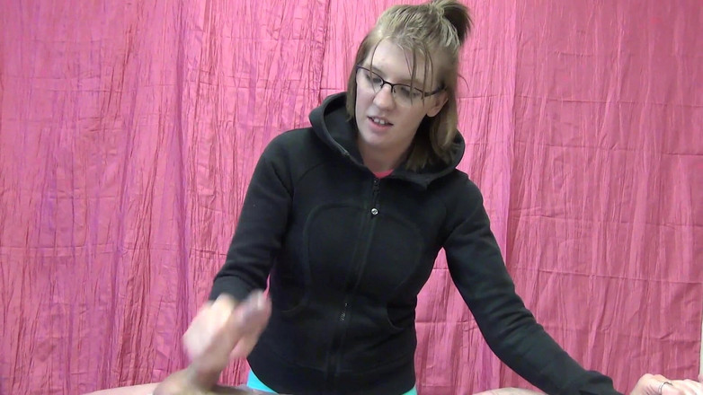 Jerky Girls: April Mandi yang menampilkan Apirl