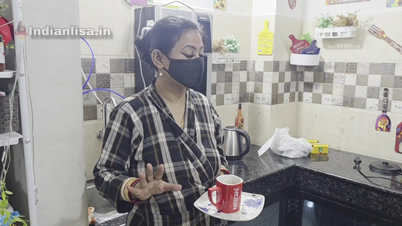 Indian Lisa Official: Horny Maid Fucked and Did Pee on Owner's Face