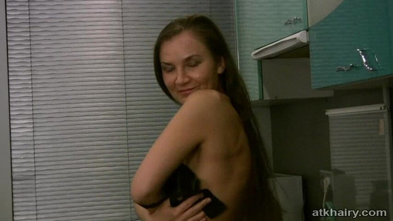 ATK Petites: 毛深い遊び。