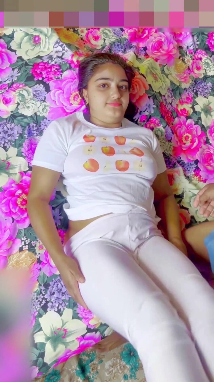 Your_aisha: Güzel Hintli desi kız sıkı amcık sikişi, xxx seks videosu...