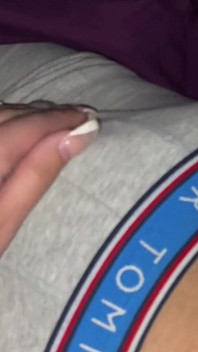 继女偷偷进入爸爸的房间