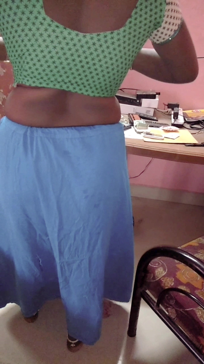 RenuRaj: Desi Tamil Wife Renu Wet Nude Body Towel Dry &amp; Slow...