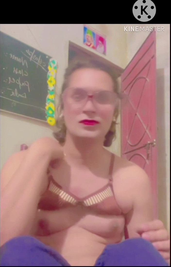 Apple00001: Rapporti omosessuali