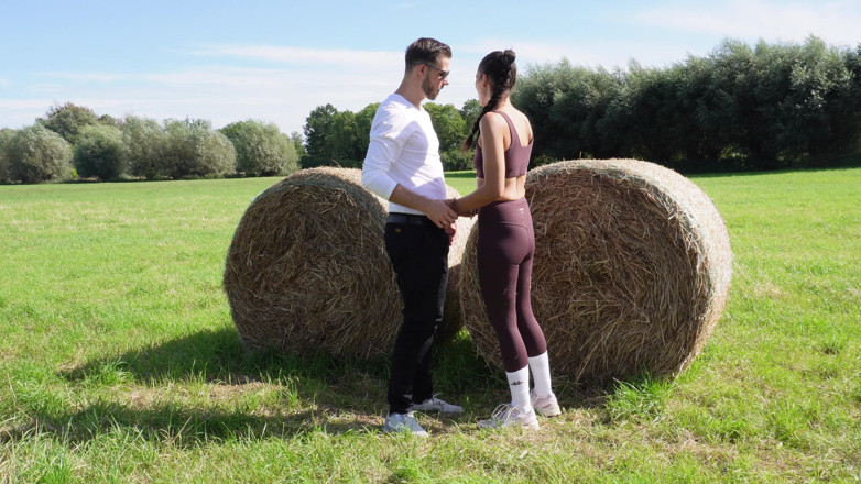W33D PORN: The Pakistani Jogger Wanted to Be Used Behind the Hay...
