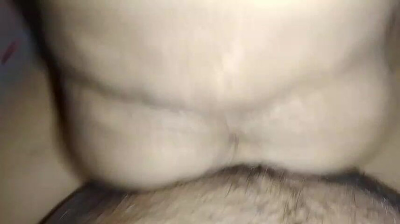 Skydreem1104: 남편의 페니스 위에 타고 쾌락을 위해 문지르는 인도 마을 소녀