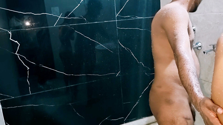 HARDXX: eshiyaee bhaartiy kamsin larki ka har kaale vaale boyaphrend ke...