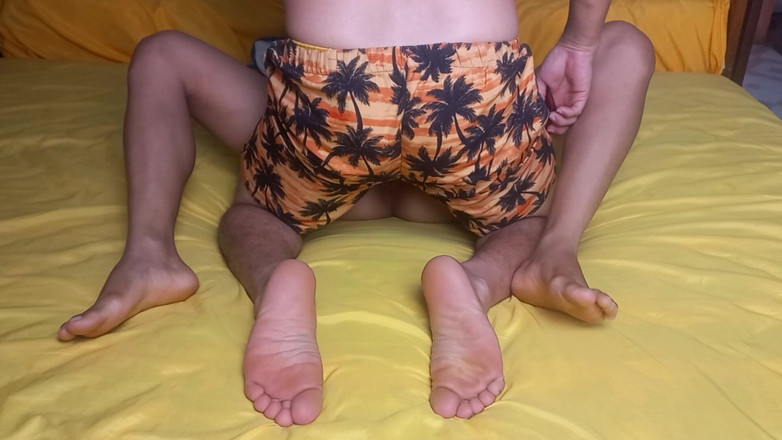 Martin13: Đụ tôi bằng bao cao su để tôi không mang thai !!...