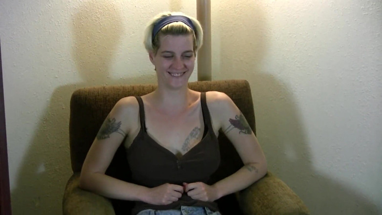 Suck Sluts and Blowjob Bitches: Big titty blonde sucks dick