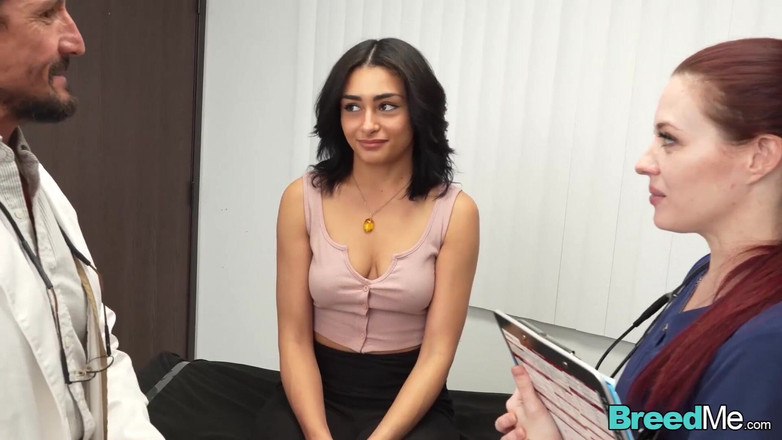 BreedMe: 실제 수정 섹스 - 섹시한 라틴계 여자 Vanessa Moon