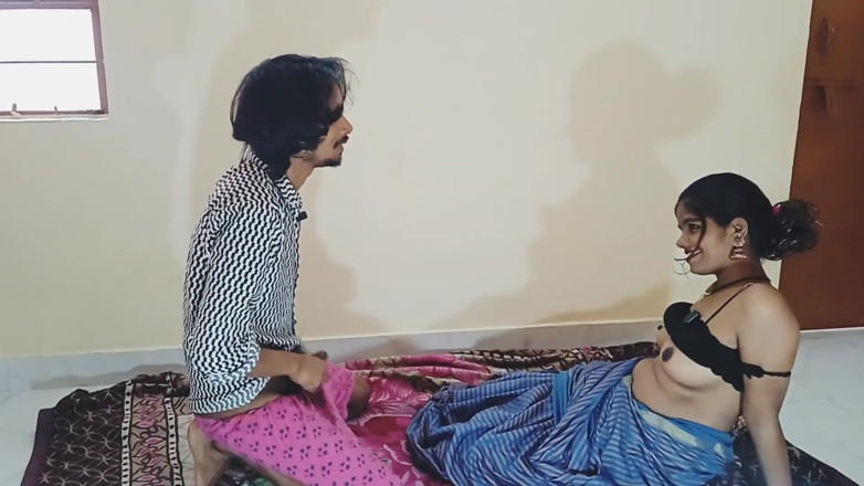 Vija: Hintli evli kadın arkadaşlarıyla aldatıyor kocası seks videosu porno videosu