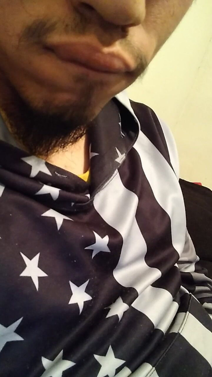 AlexAlejandro13: Bilgisayarda biraz porno izlemeye başladım