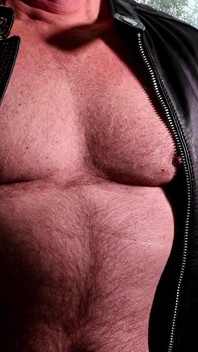 Who Else Likes Nipple Play?