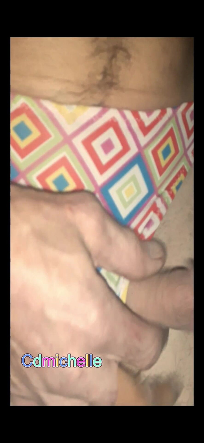 Cd Michelle lingerie: Cdmichelle Vistiendo Coloridos Trajes De Baño