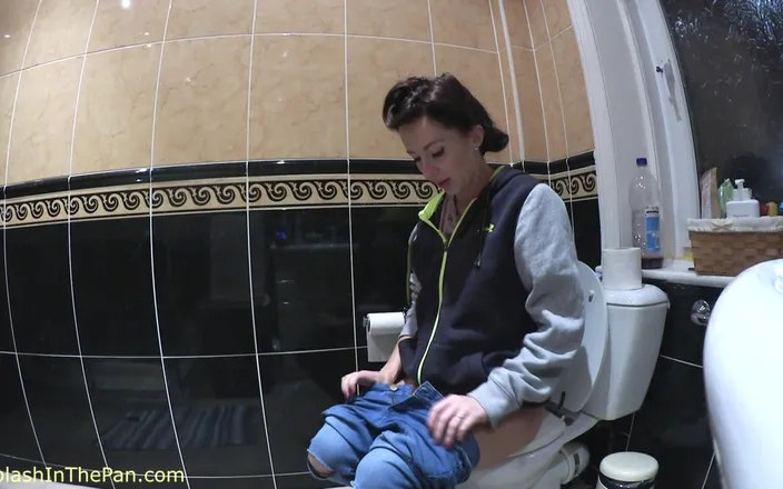 SophiaSmithUK: Slutty Miss Smith Has Her Hair Done the American Way...