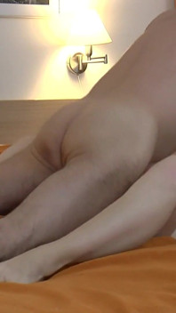 ในการคัดเลือกครั้งแรก สาวๆ ต้องโชว์ฝีมือเย็ดและดูดควย พวกเธอมีโอกาสไหม?