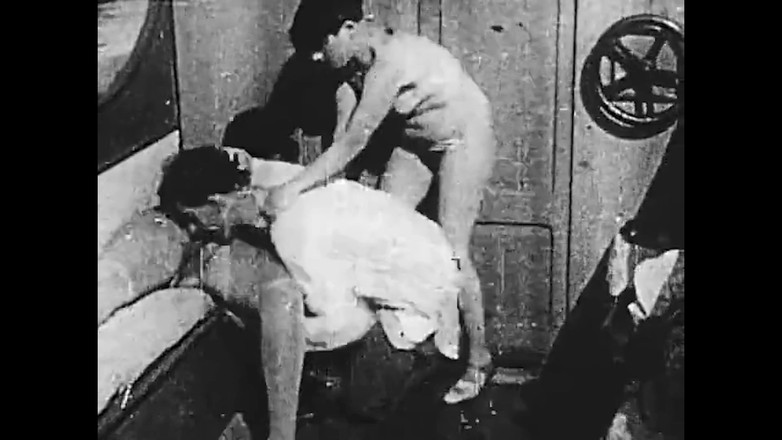 Vintage Erotic Archive: Au Gre des flots, 1925.