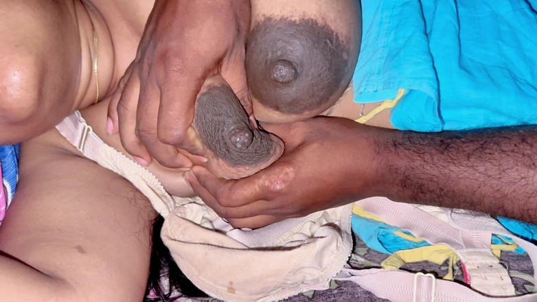 HOT_RUHI002: Desi moglie incinta con grandi tette