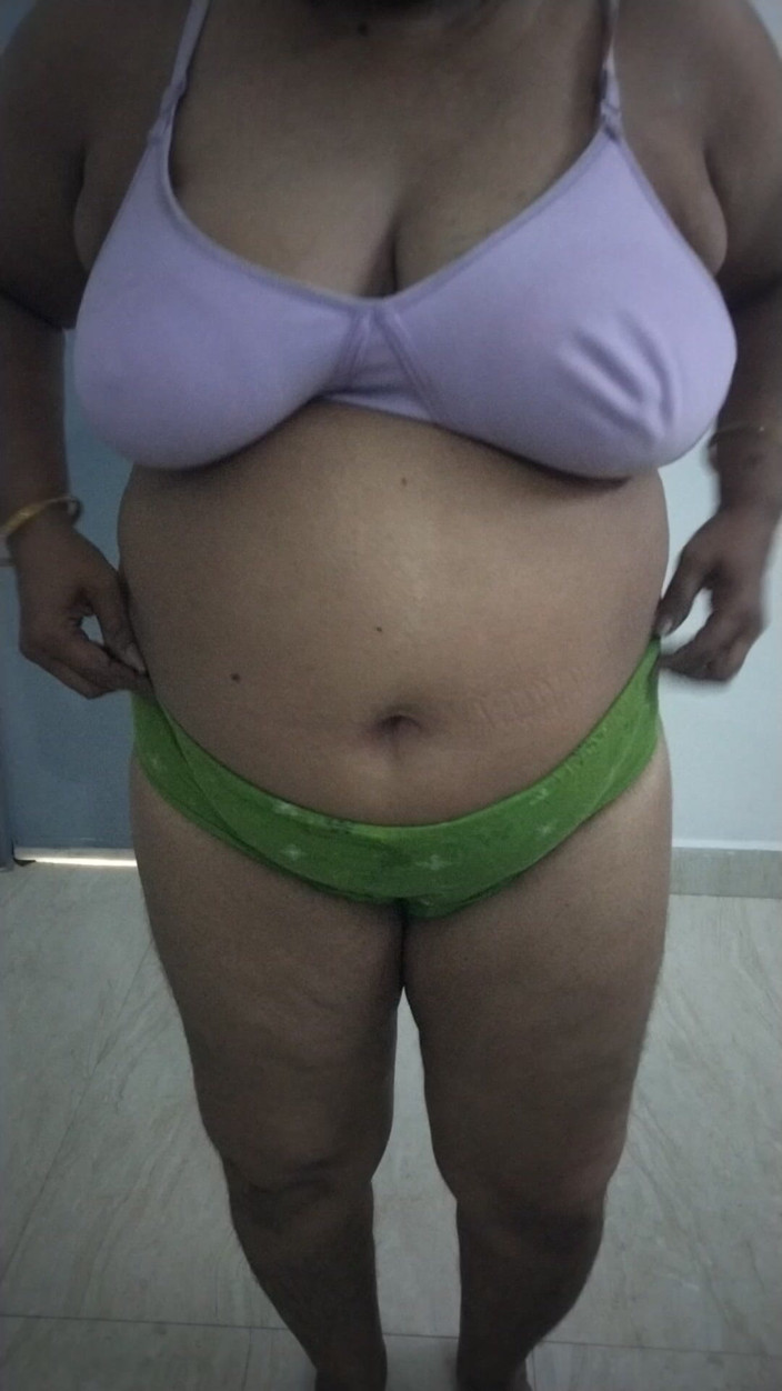 Benita sweety: Hot Dress Wearing After Bath