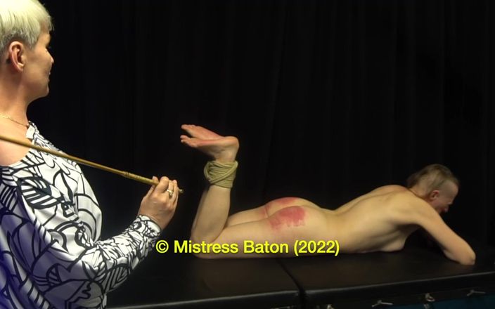 MistressBaton: Il bastinado della schiava alexia