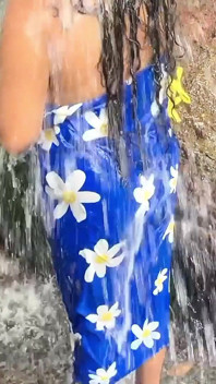 Sri Lankan Natural Girl Bathing