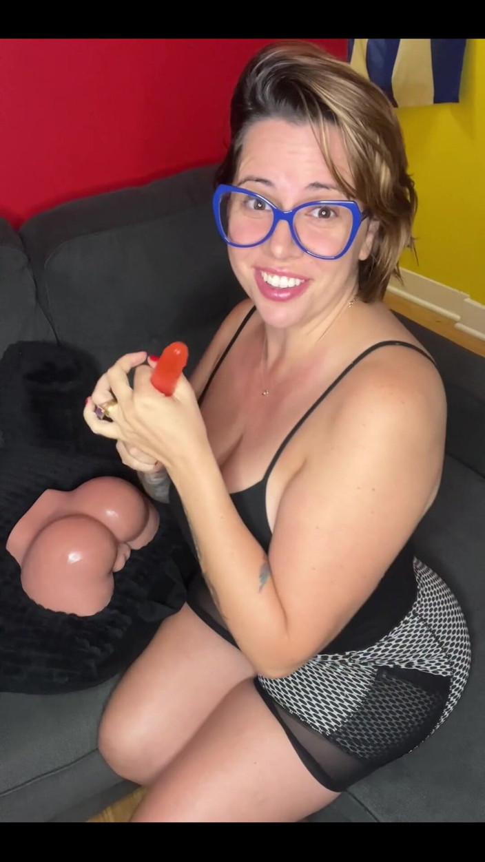 Jasmine Flowers: Stepmommy’s Going to Break in That Ass Real Gently Until...