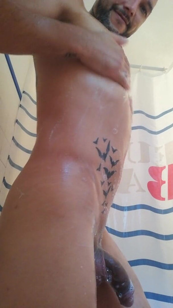 PSYKOANAL: Desnuda ducha psykoanal