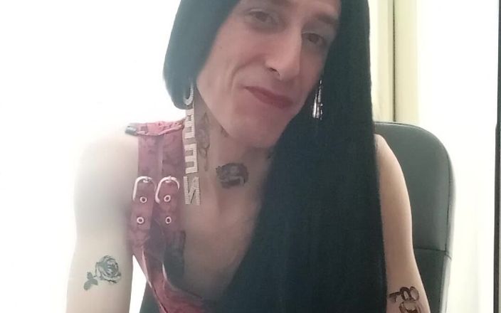 Penelopene27: Crossdresser Exhibicionista