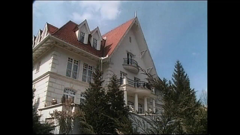 XTime Vod: Alessandra Schiavo dalam filem Villa of Martyrdom