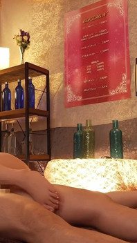 La sala de masajes de hombres en Nakano Ward alberga a una masajista de nivel de diosa que en realidad te deja hacerlo
