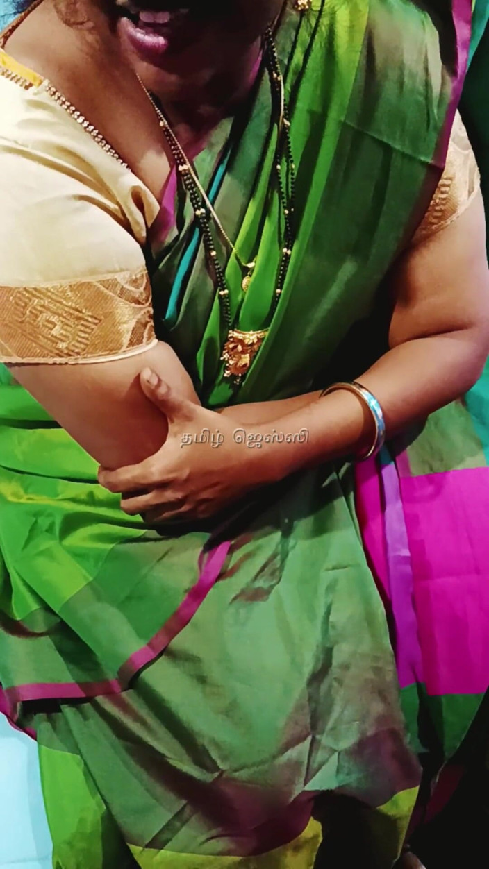 Tamil Jessy: 甘い義理の妹