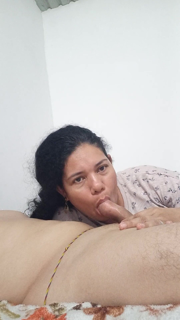 Valkyrieandluigy: Manželka saje ptáka ve stylu škádlení