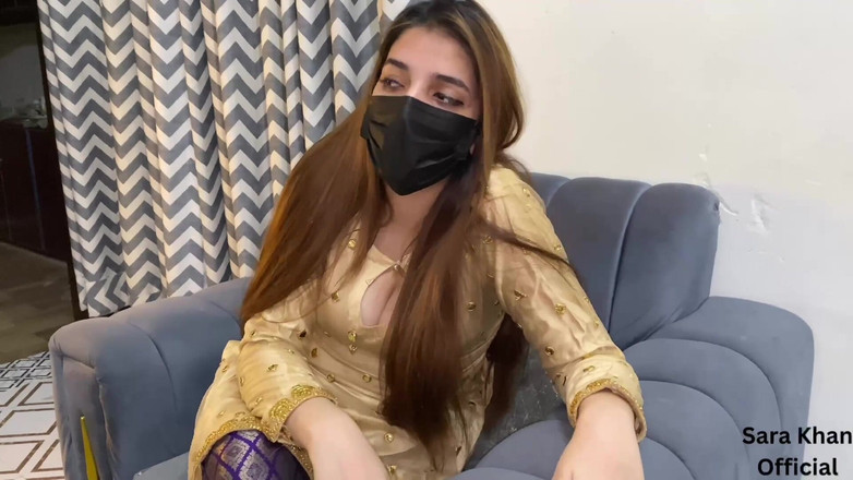 Sarakhan: 继妹把最好的18岁生日礼物给了她的继兄弟