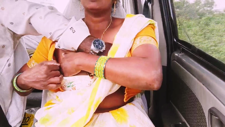 Telugu honey lips: कार सेक्स, भारतीय साड़ी नौकरानी घर के मालिक के साथ सेक्स के लिए लॉन्ग ड्राइव, तेलुगु गंदी बात। भाग-3