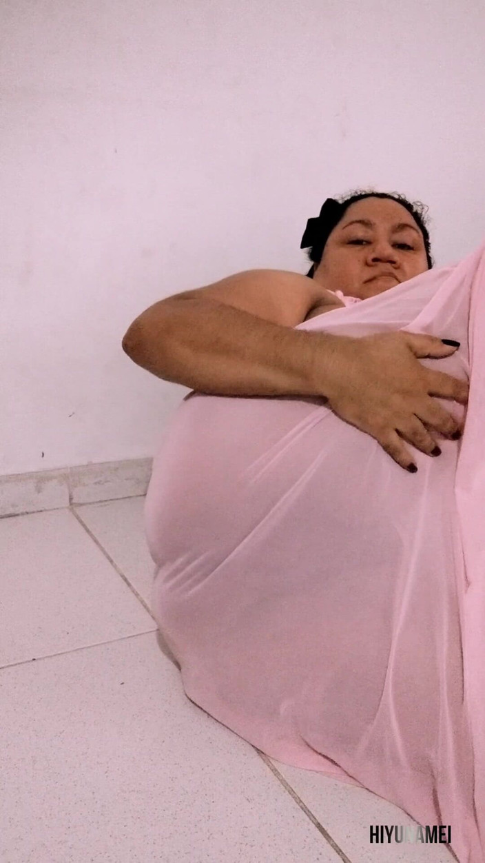 Hiyunamei-bbw: จูบฉันและสัมผัสริมฝีปากเปียกเพื่อเธอ