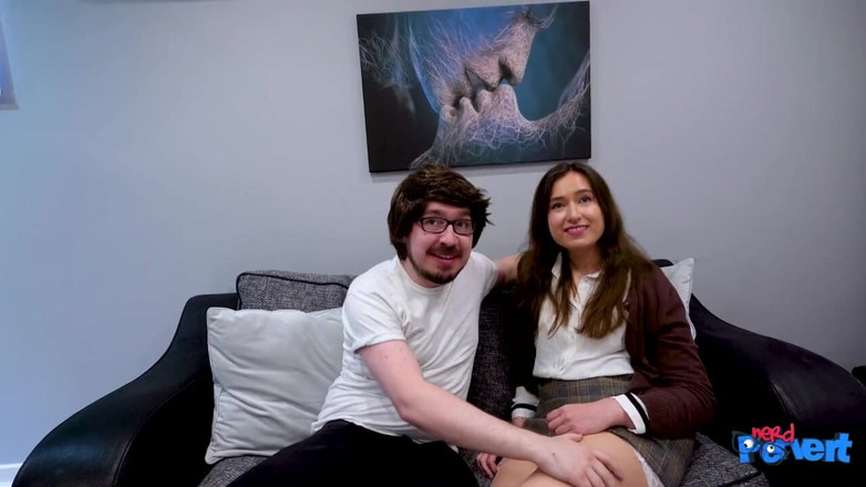 Nerd Pervert: เอลลี่ อีสต์ลีห์ - เนิร์ดอิจฉาชายกล้อง
