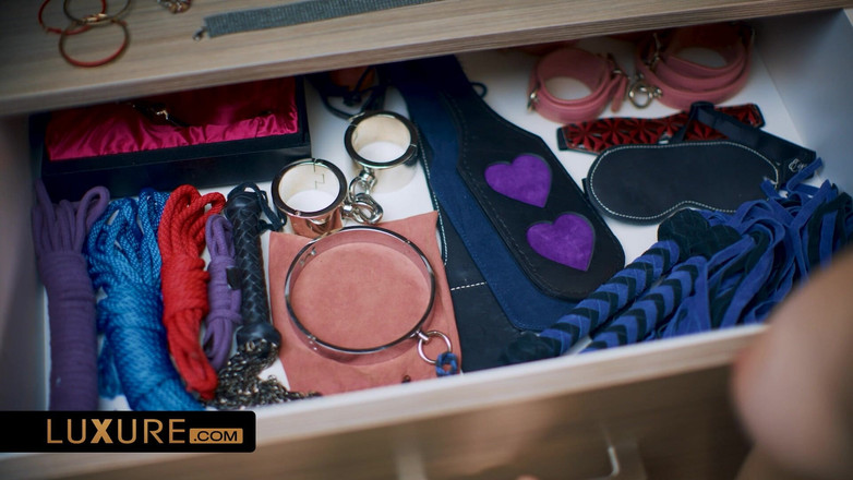 Luxure: 友達同士で共有する空想