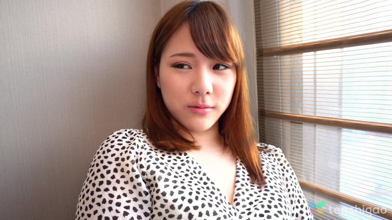 Tenshigao: Yuri è una ragazza solitaria che vede la nostra pubblicità online...