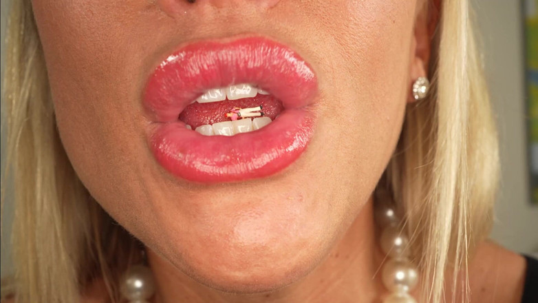 CALLIE ROKS: 캘리 거인에게 핫한 근육을 받는 차용자