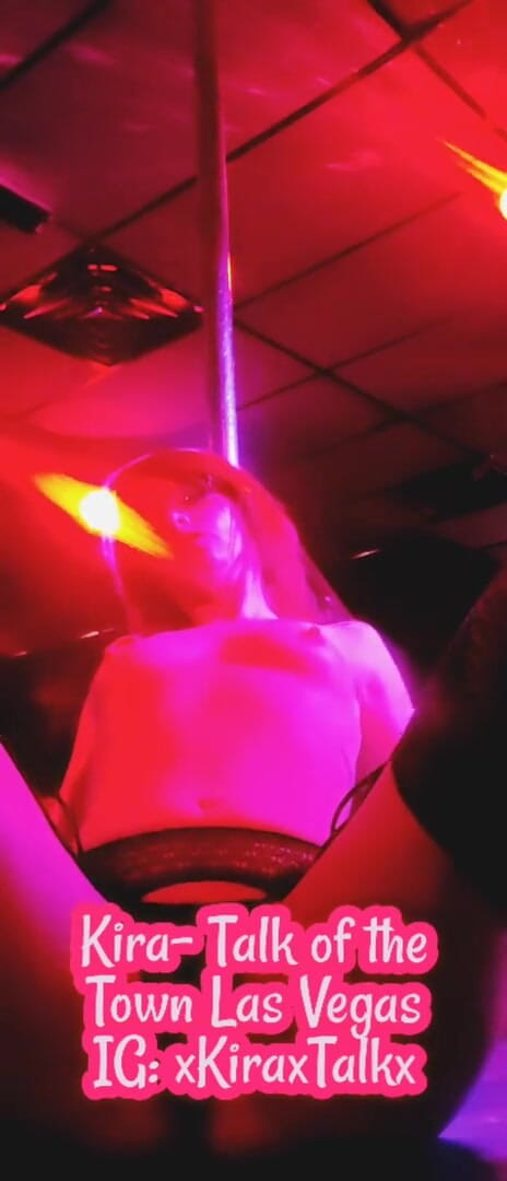 X_Asphxyia_X: Las Vegas stripper en topless en el escenario