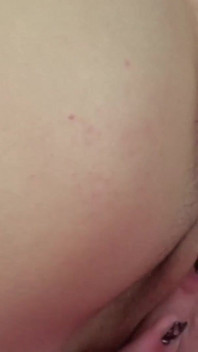 I hunt my cunt - teen girl Electra Angels wanks before her parrot