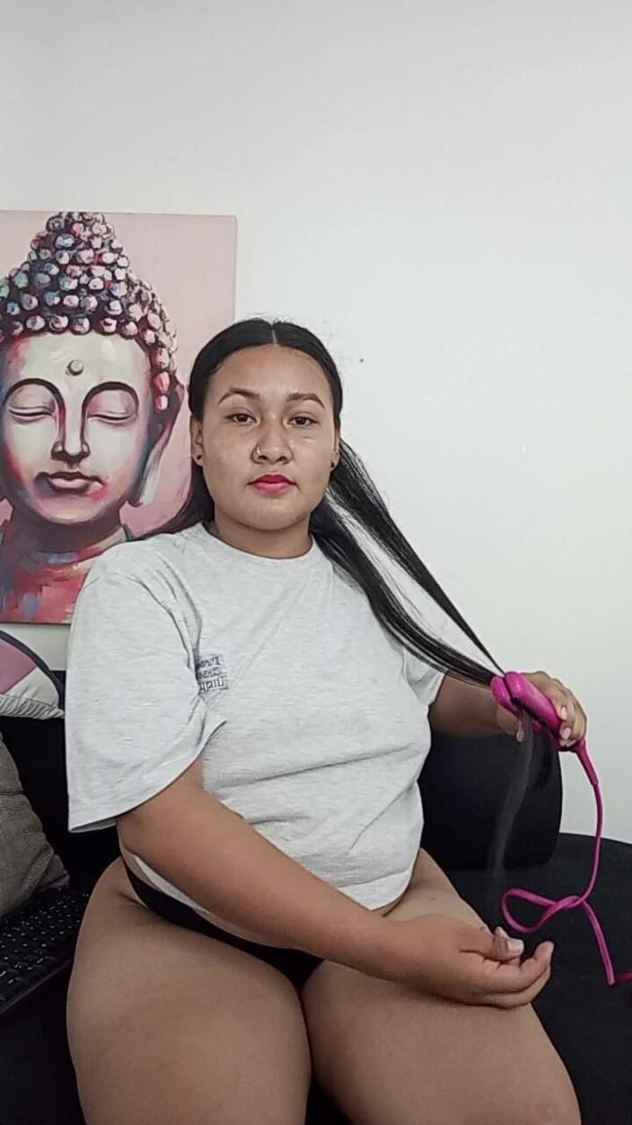 Tiny Owens: La Modella Di Webcam Vuole Essere Scopata Nella Sua Vita...