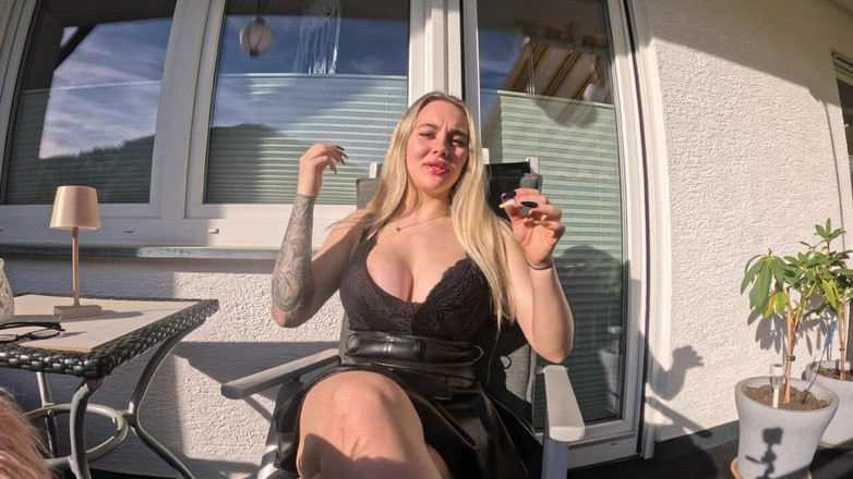 Beverly peach: Hjälp! Jag har blivit fångad! Nakna bröst offentligt kommer min...