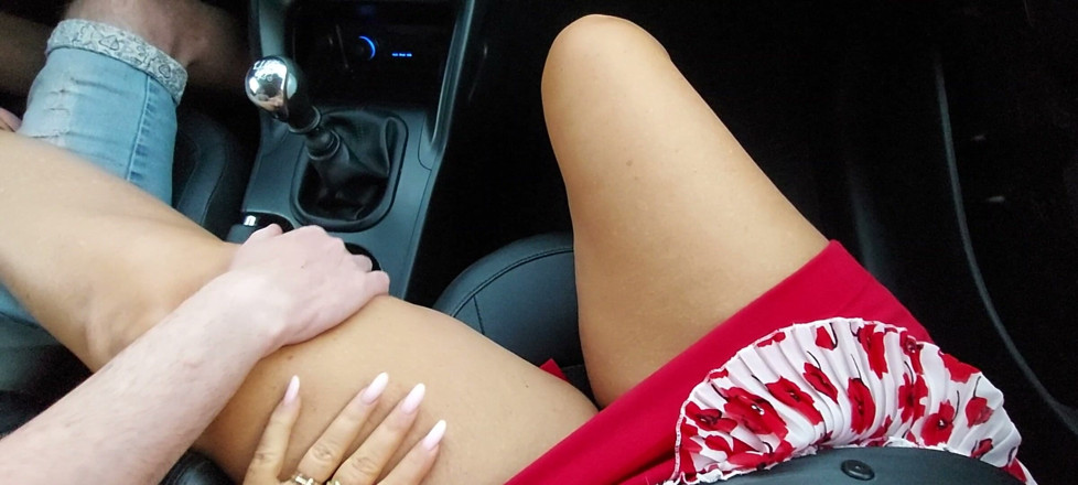 Step Mommy: La signora elegante xStepMommyx la macchina sulla strada per l'ufficio...