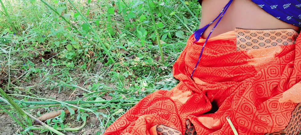 Renudbf: Молодой муж трахает свою жену на улице (полное хинди аудио)