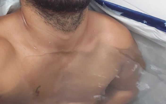 Grayalpha: Cum in the Bath