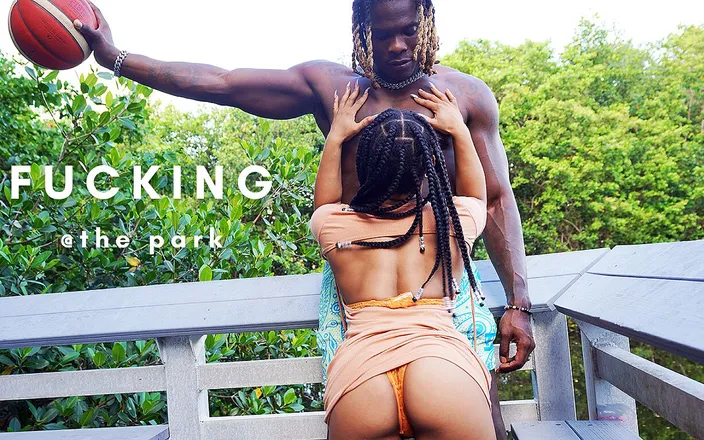 King BBC Official: Fucking Petite Ebony in Park