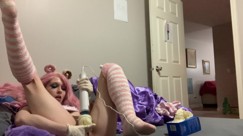 EmoDream1998: Latex mit handschuh-masturbation