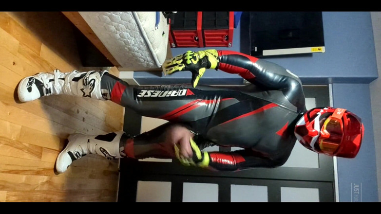 Bruiserwood: Drone biker lateks
